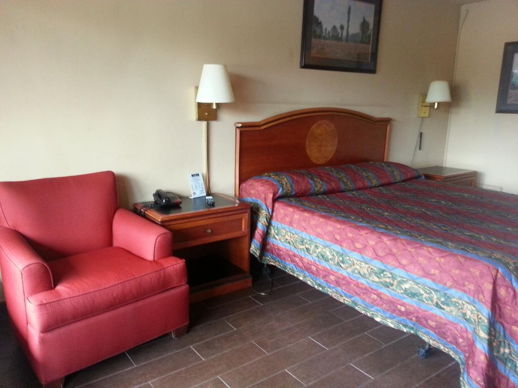 America'S Best Inn & Suites Clarksville Кларксвил Екстериор снимка