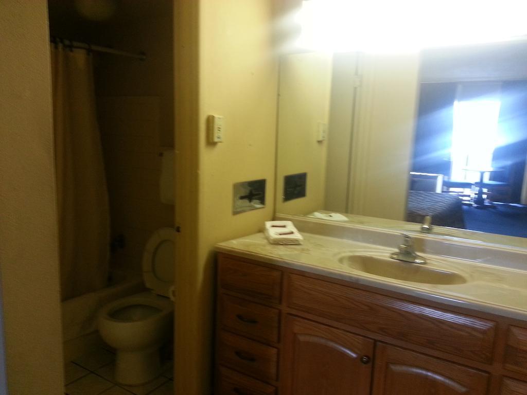 America'S Best Inn & Suites Clarksville Кларксвил Стая снимка